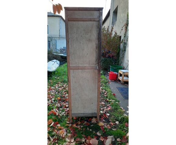 2 vintage cabinets 1 door