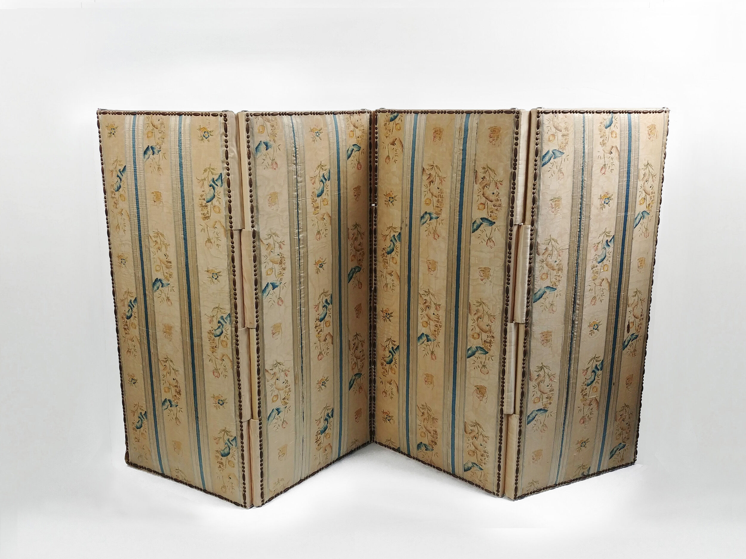 Screen of epoch Louis XVI