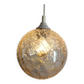Suspension globe vintage en verre bullé ambré – design années 60/70