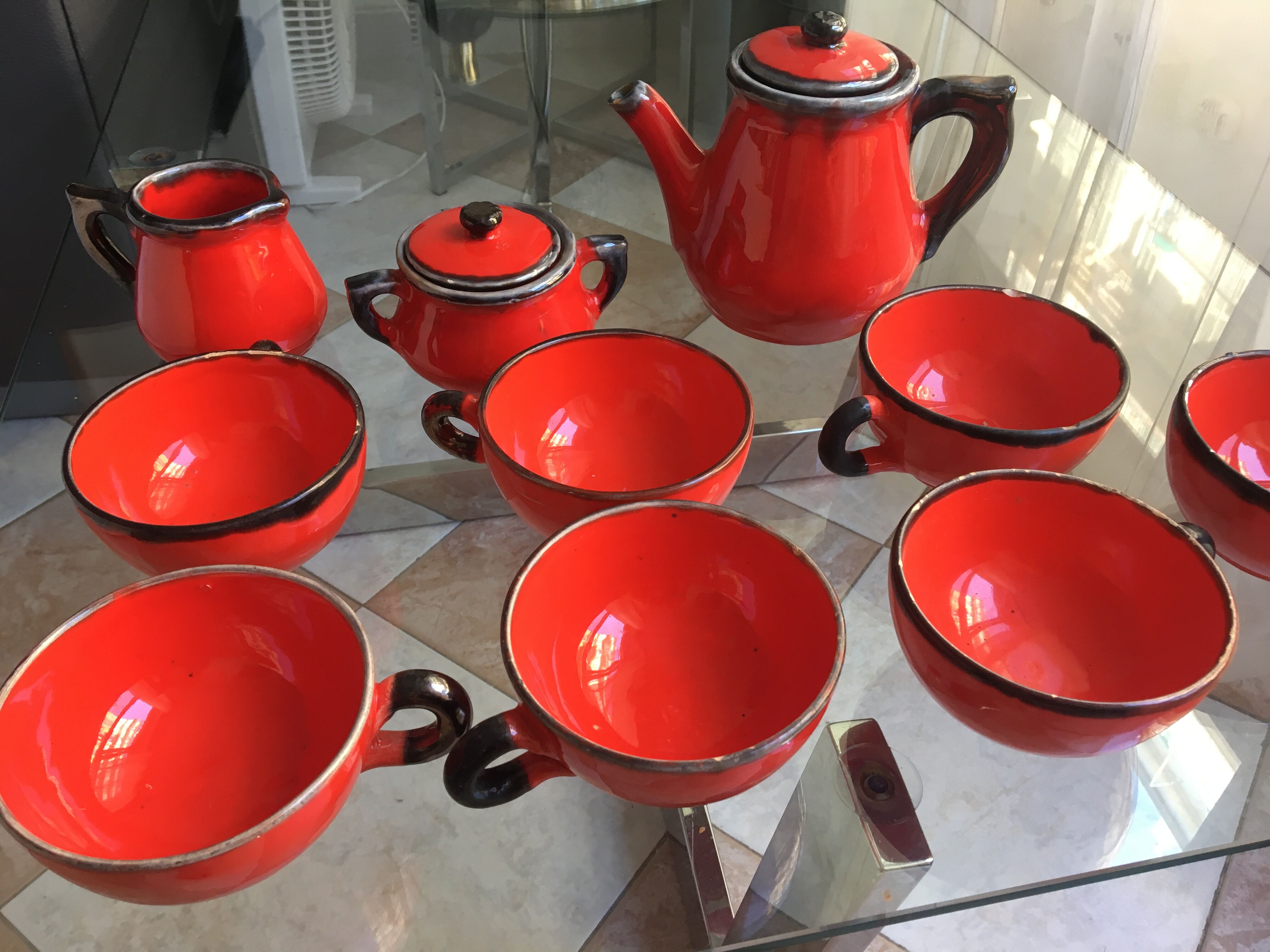 Tea service/café in 1000 with Vallauris