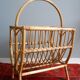 Porte revue vintage en rotin