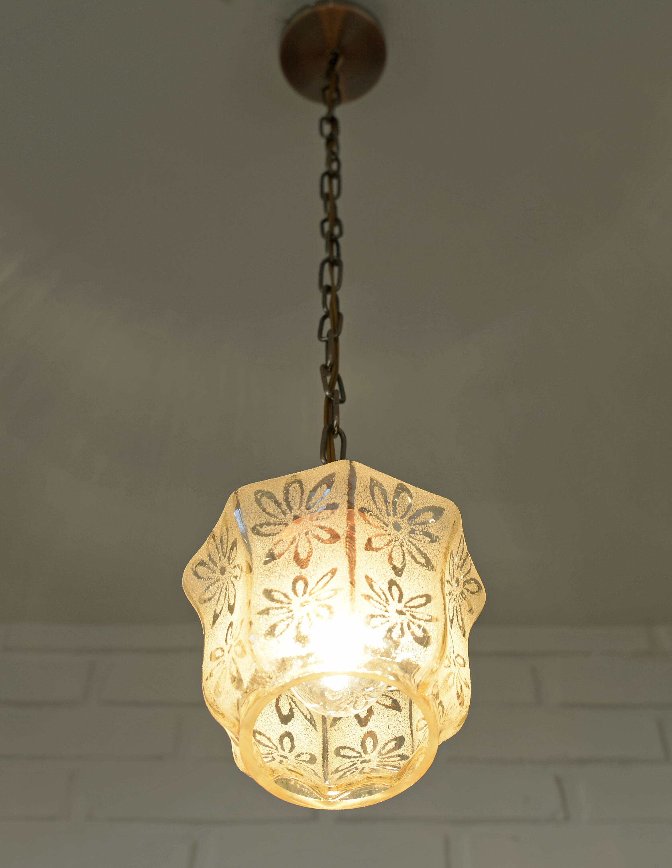 Vintage copper pendant light / amber glass and rustic chain hanging lamp