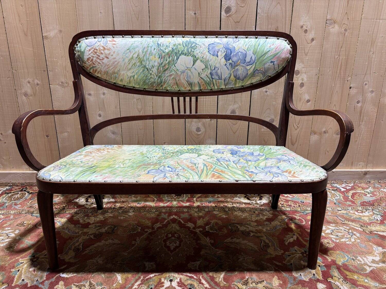 Thonet bench in mahogany