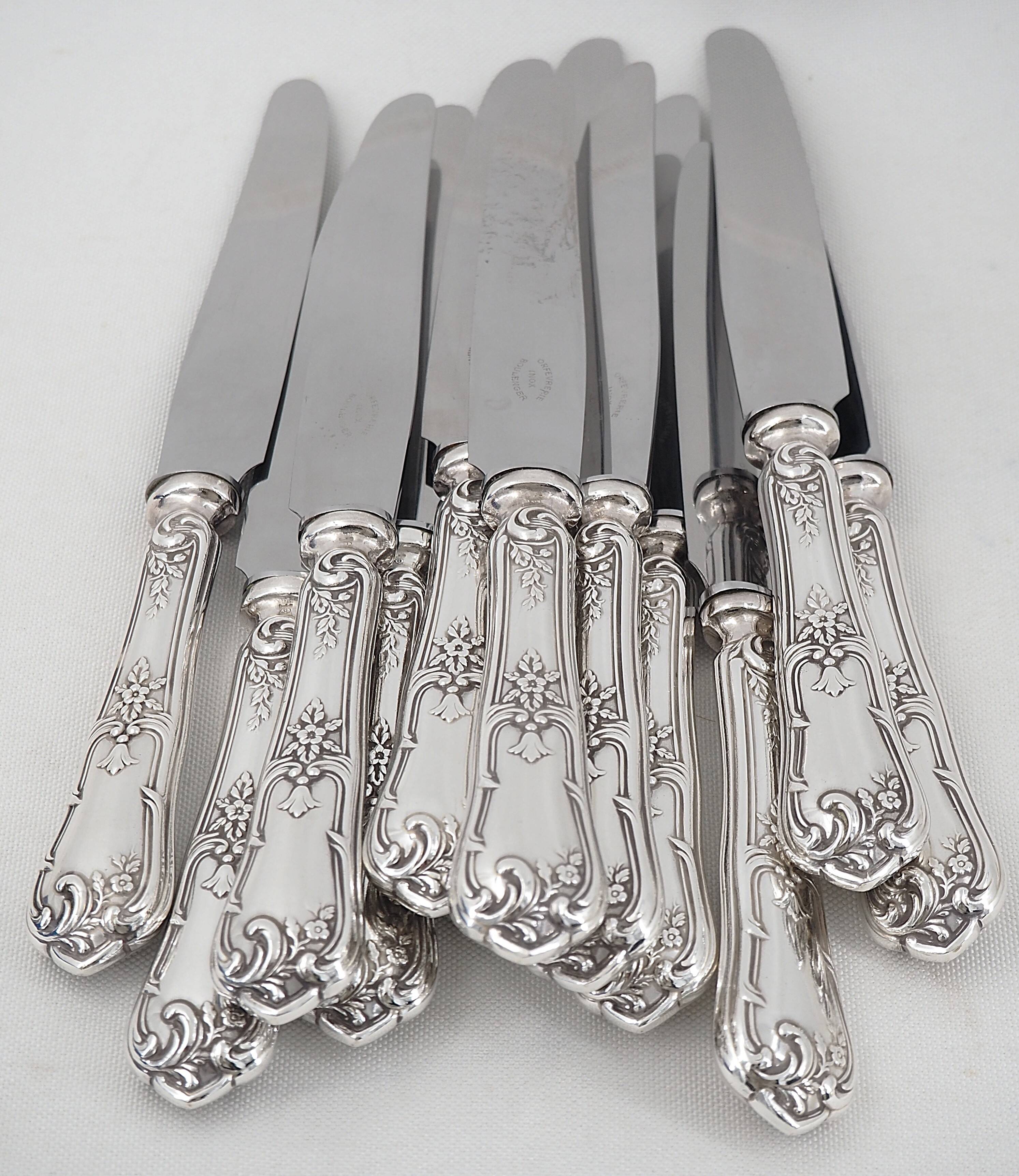 Boulenger Louis XV, 12 silver-plated table knives, excellent condition.