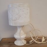 Lamp in veined white marble