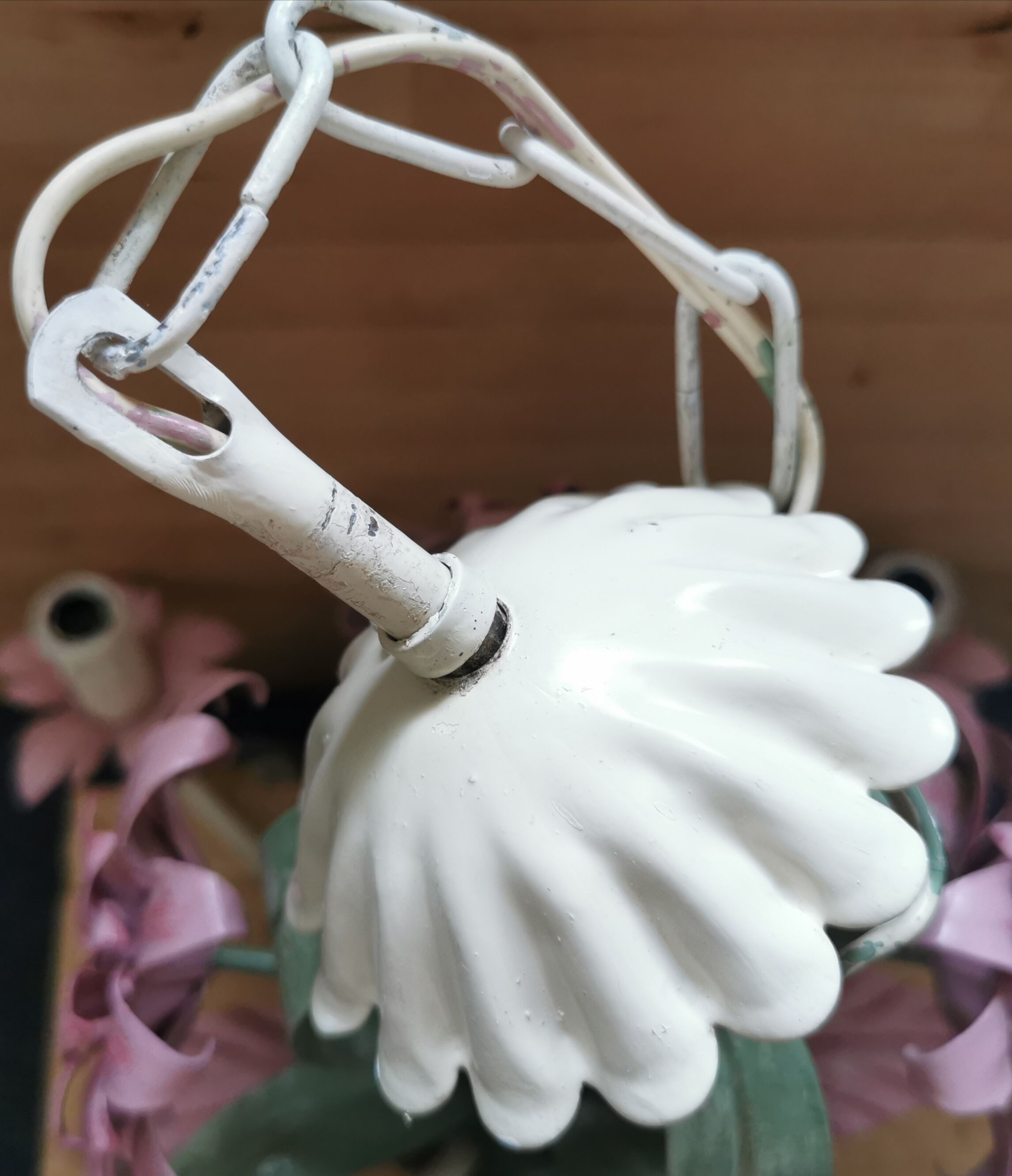 Lustre iron and painted sheet flowers camellias