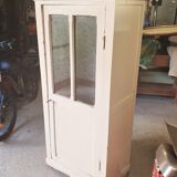 Armoire parisienne