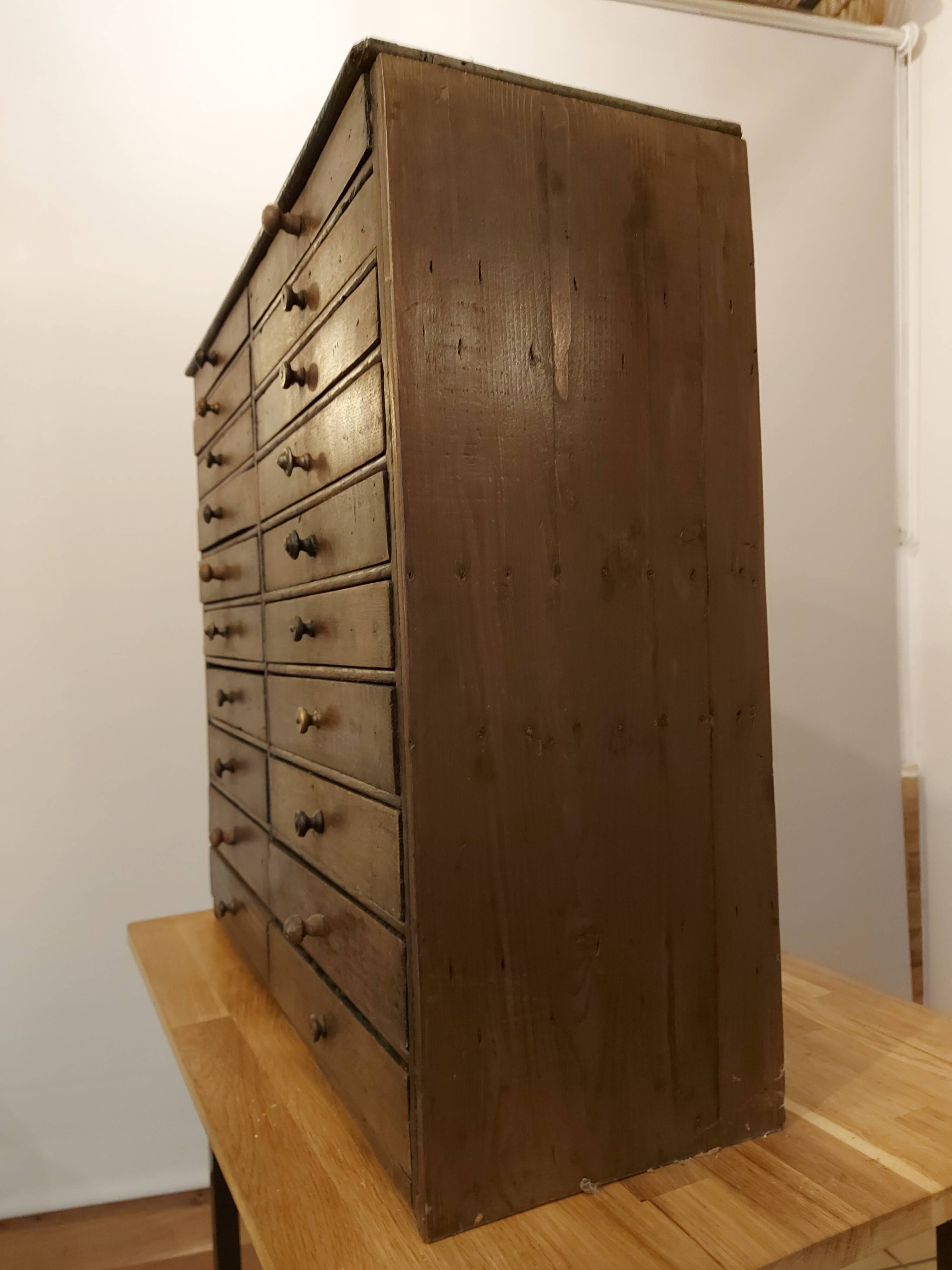 20-drawer cabinet