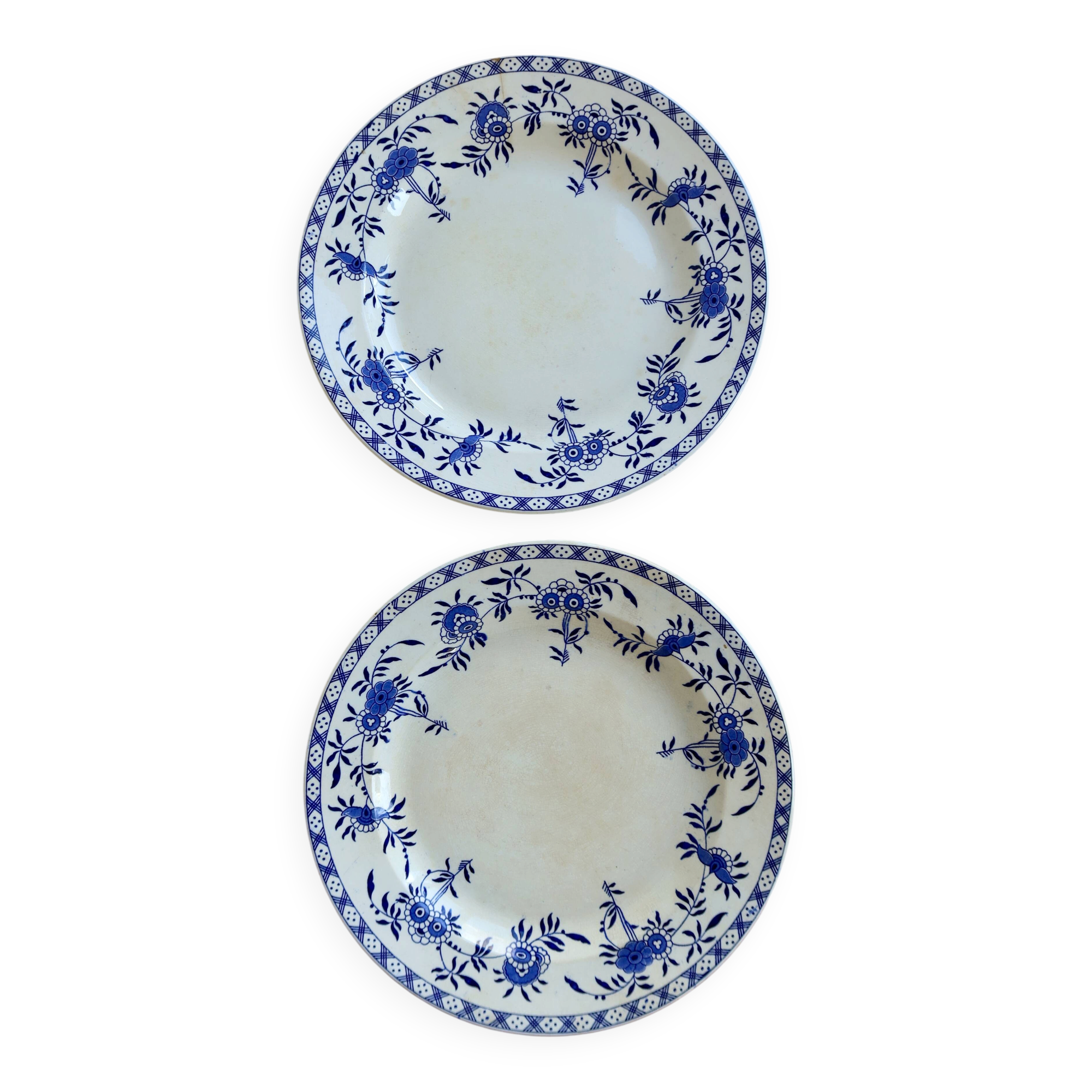 Large round antique plate, blue and white Dresden porcelain.