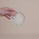 Round ashtray in chiseled glass