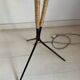 Lampadaire vintage tripode en métal et corde
