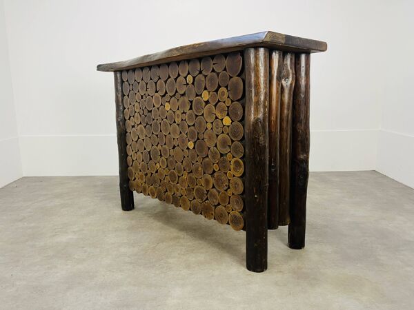 Bar brutaliste style chalet bois massif