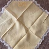 Nappe et 12 serviettes couleur paille annees 50.