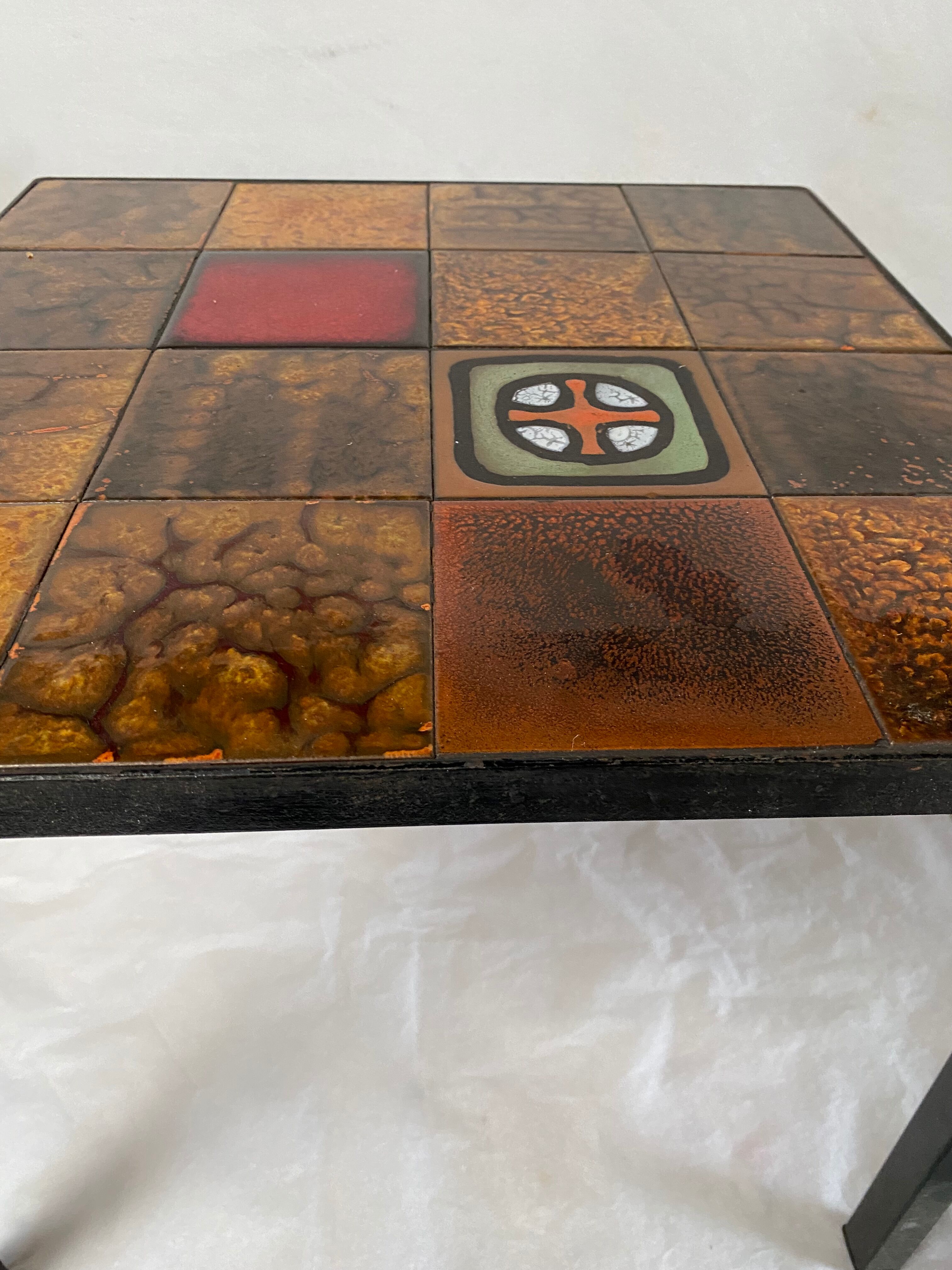 Ceramic side coffee table