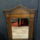 Miroir Renaissance de forme pyramidale en bois naturel