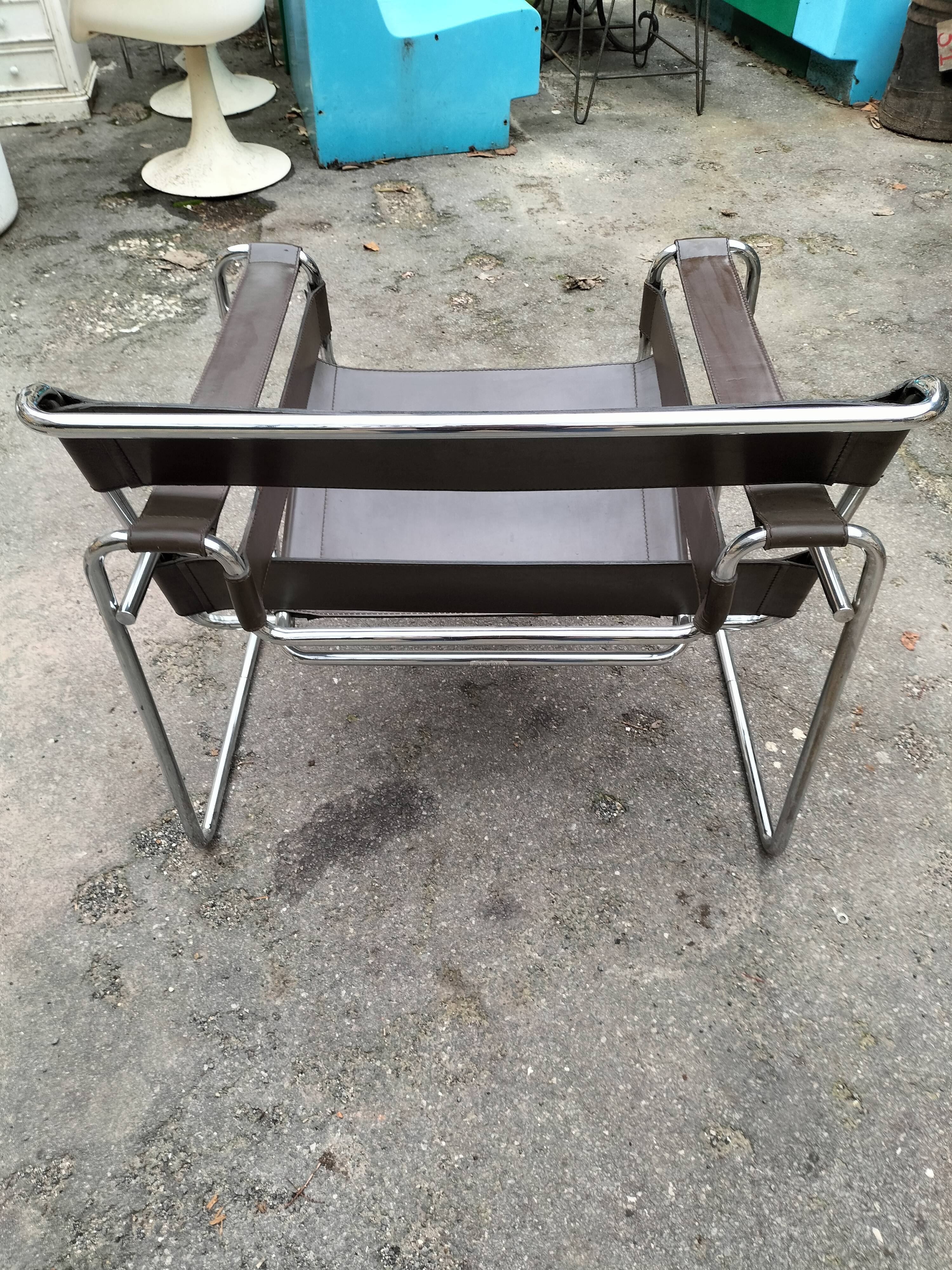 Armchair Wassily gavina edition