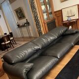 Maralunga 2022 by Vico Magistretti for Cassina leather