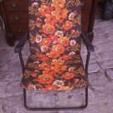3 folding chairs