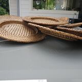 Assiettes en rotin