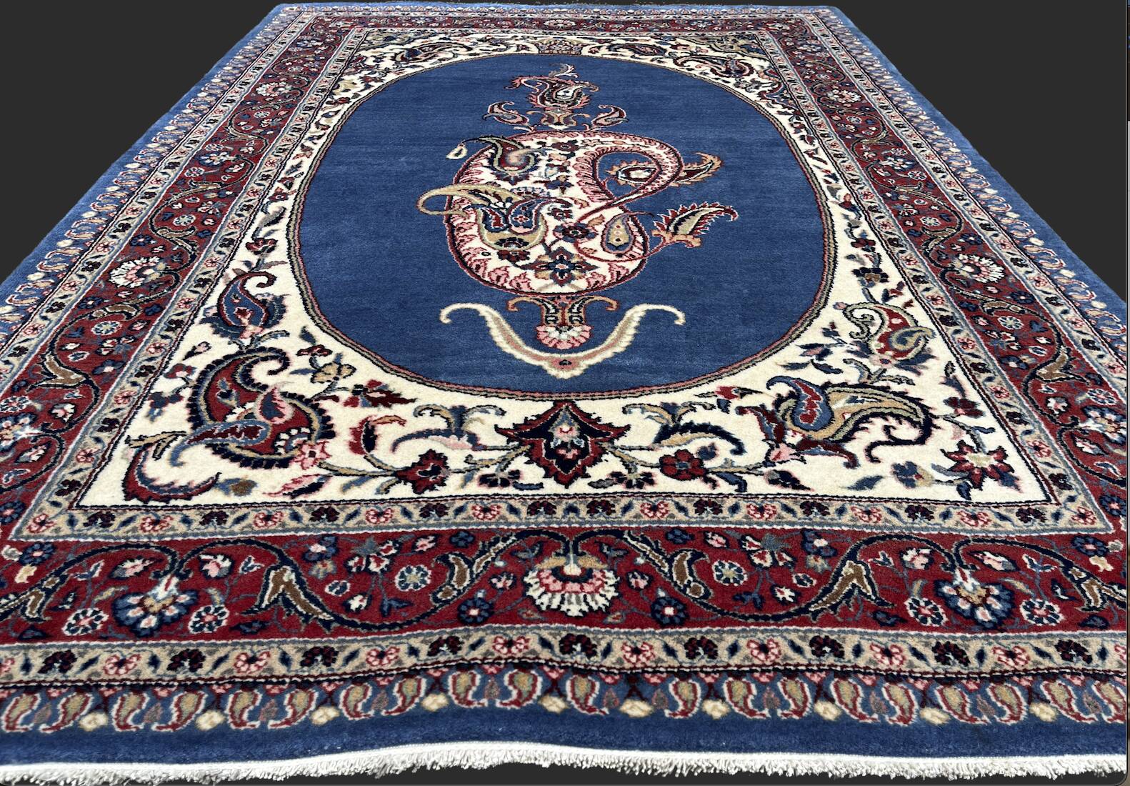Persian carpet Ghoum drawing Boteh