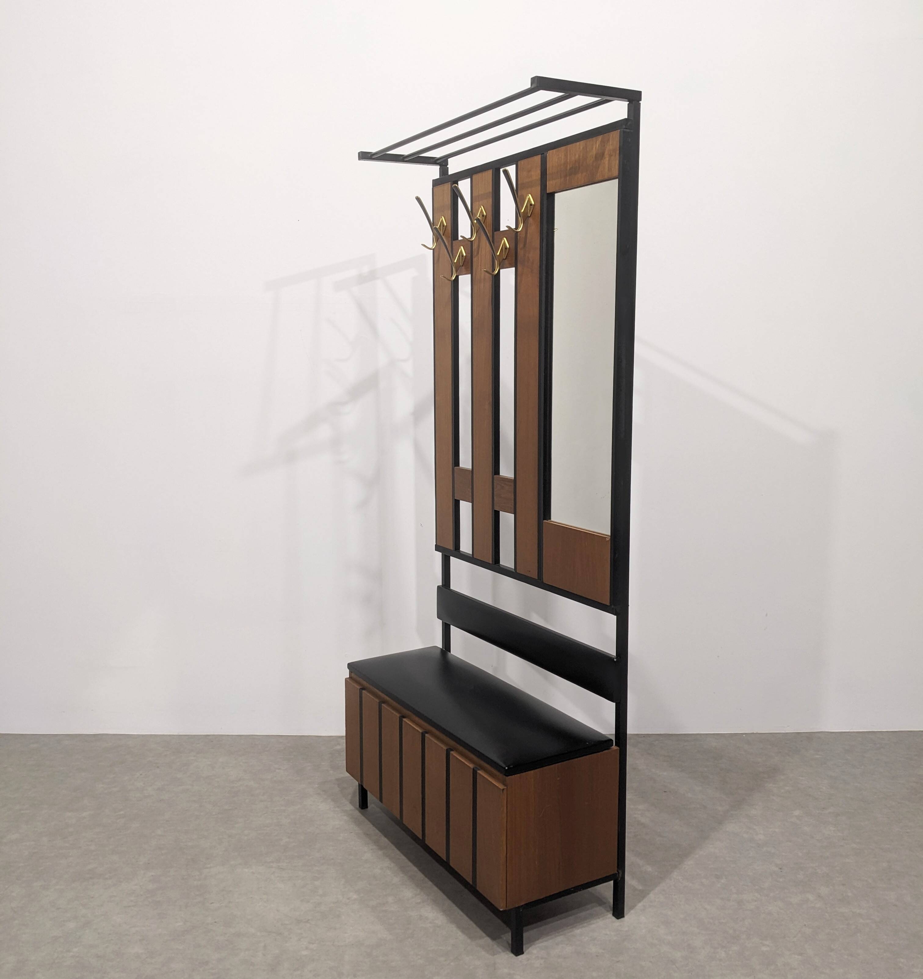 Vintage coat rack with trunk