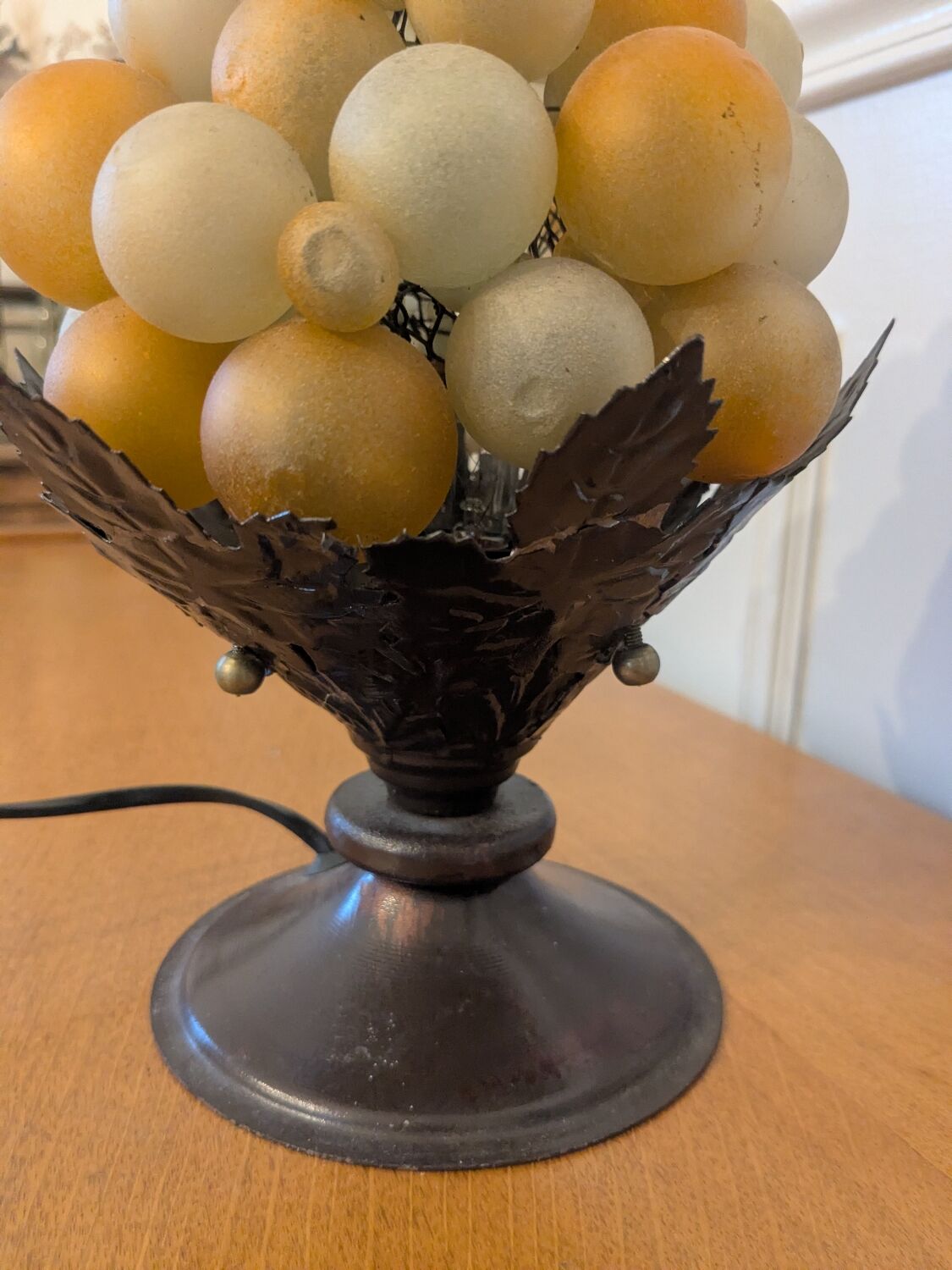 Grape cluster lamp