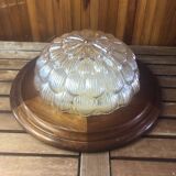 Ancienne suspension verre moulé doré + contour bois vintage #a378