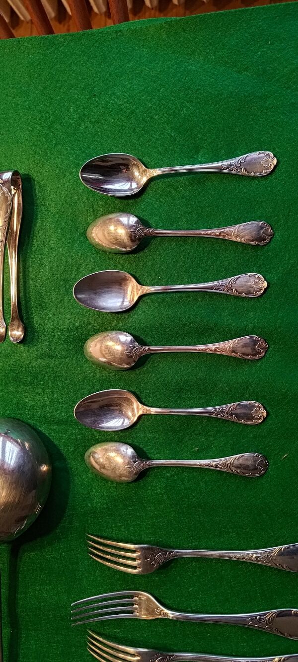 Couverts Christofle 38 pièces modèle Marly