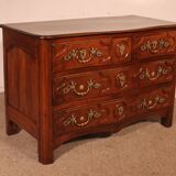 Parisian Regency Period Walnut Chest of Drawers - 18th Century