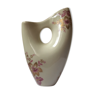 Double vase in Hungarian porcelain and pink flowers