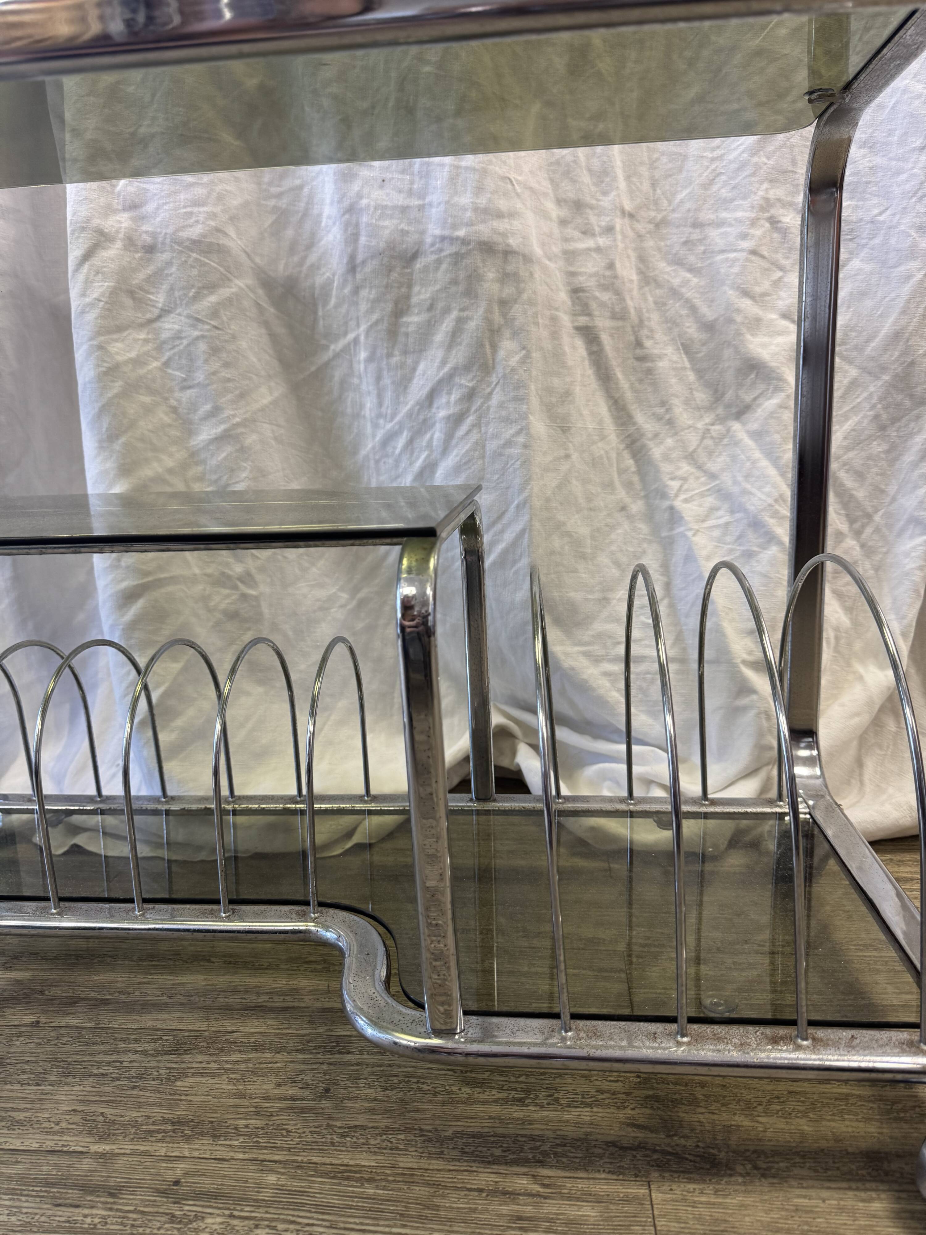 Vintage 70s rolling trolley