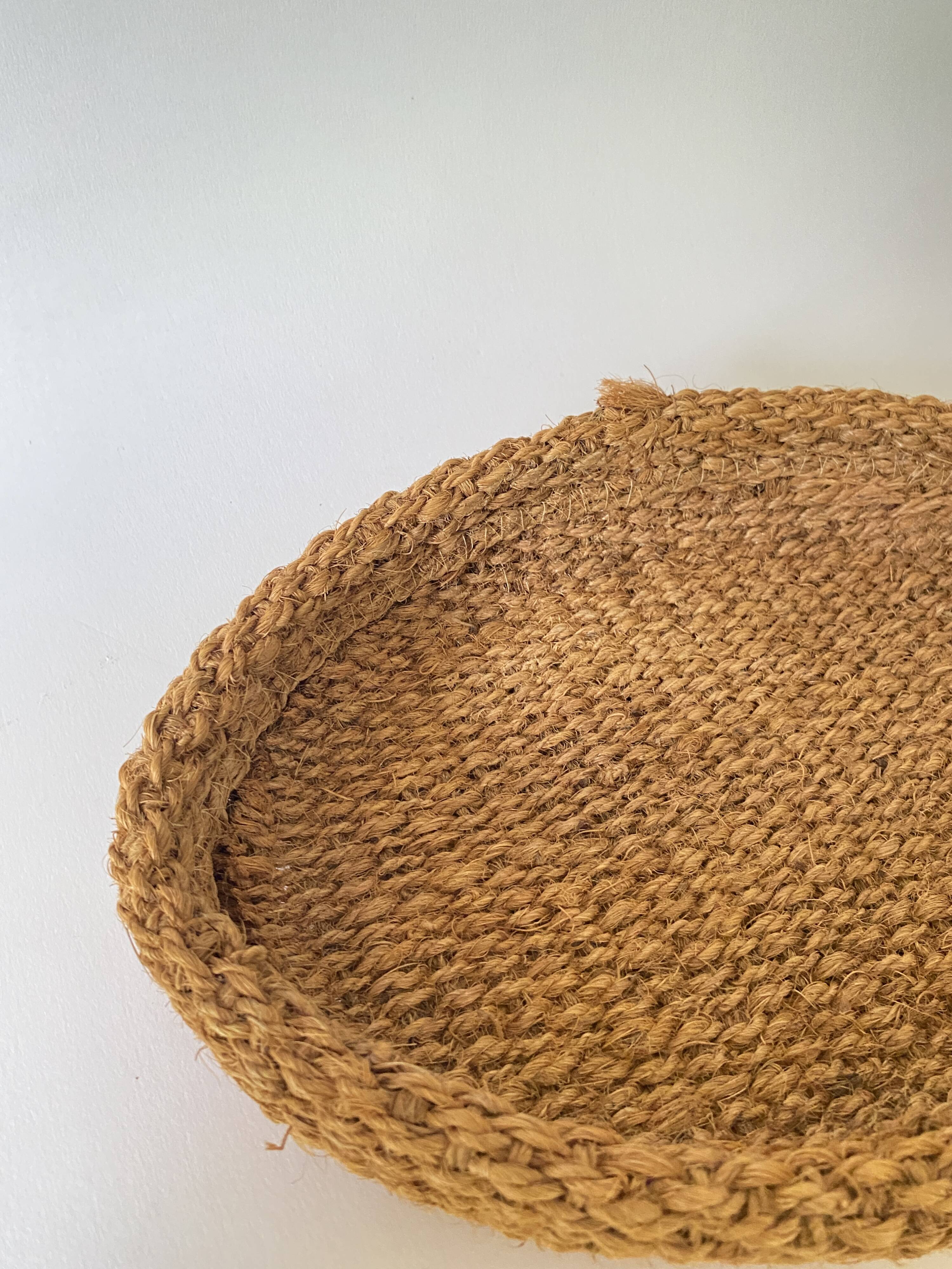 Panier en fibre végétale, tissage provençal