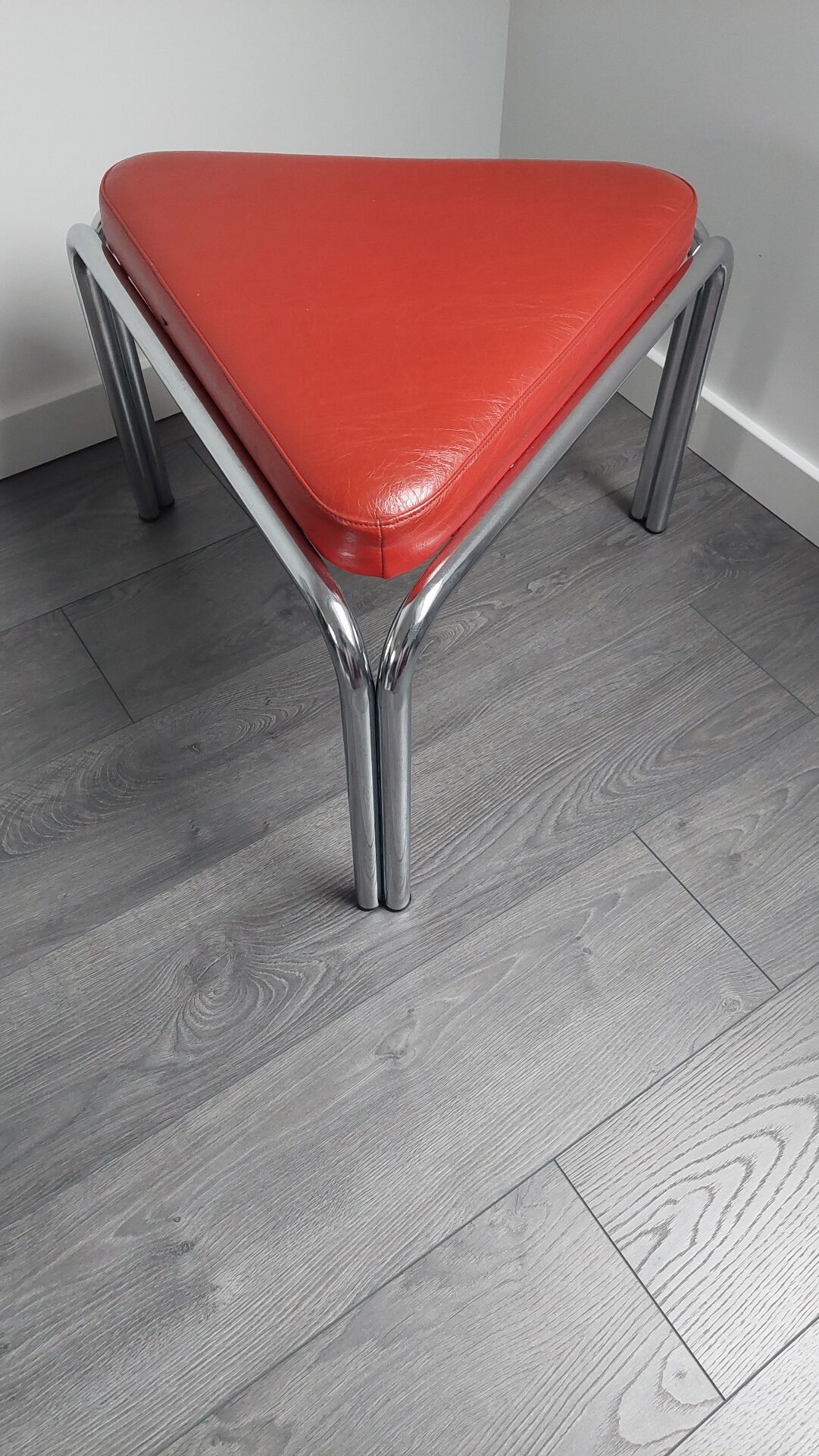 Tabourets triangulaires