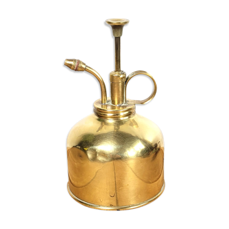 Brass sprayer