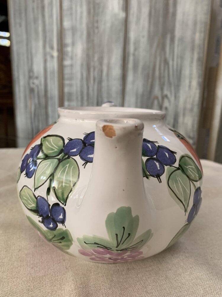 Vintage coloured ceramic jug in cream white with hand-painted decoration (Hungary)