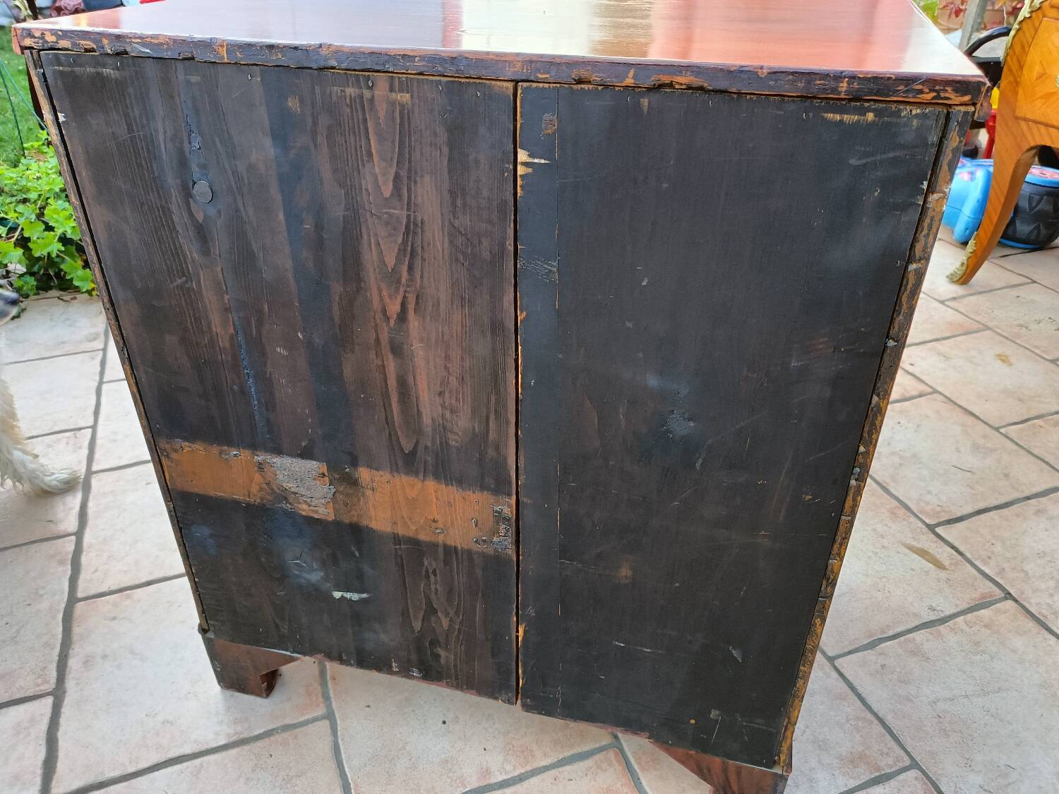 Antique Louis XVI style chest of drawers