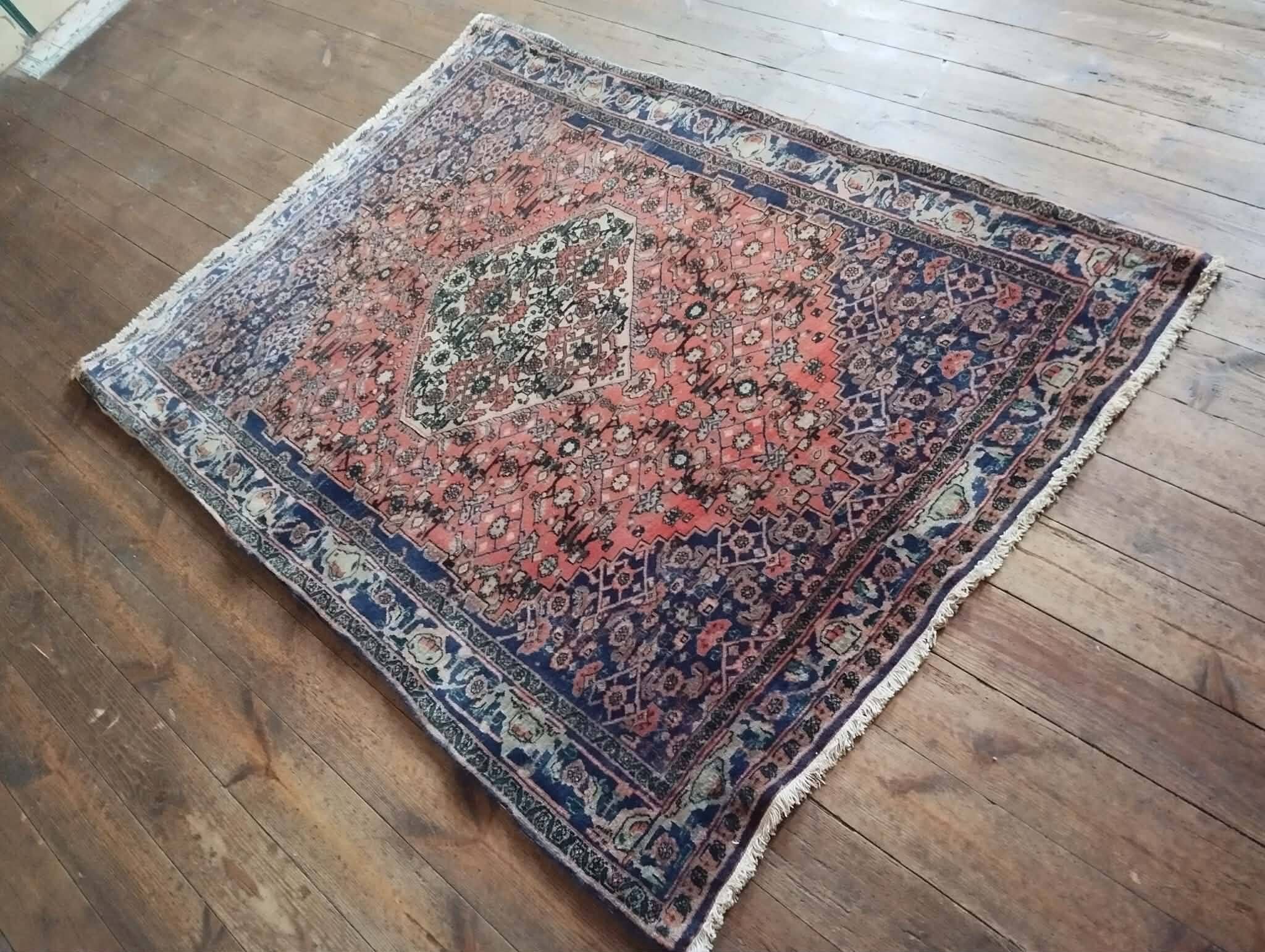 Tapis Persan moussel fait main 152x112cm