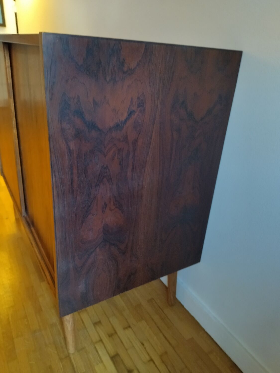 Rosewood chest of drawers