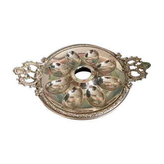 Old dish to serve eggs