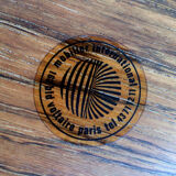 Eames lounge chair and his for Mobilier International