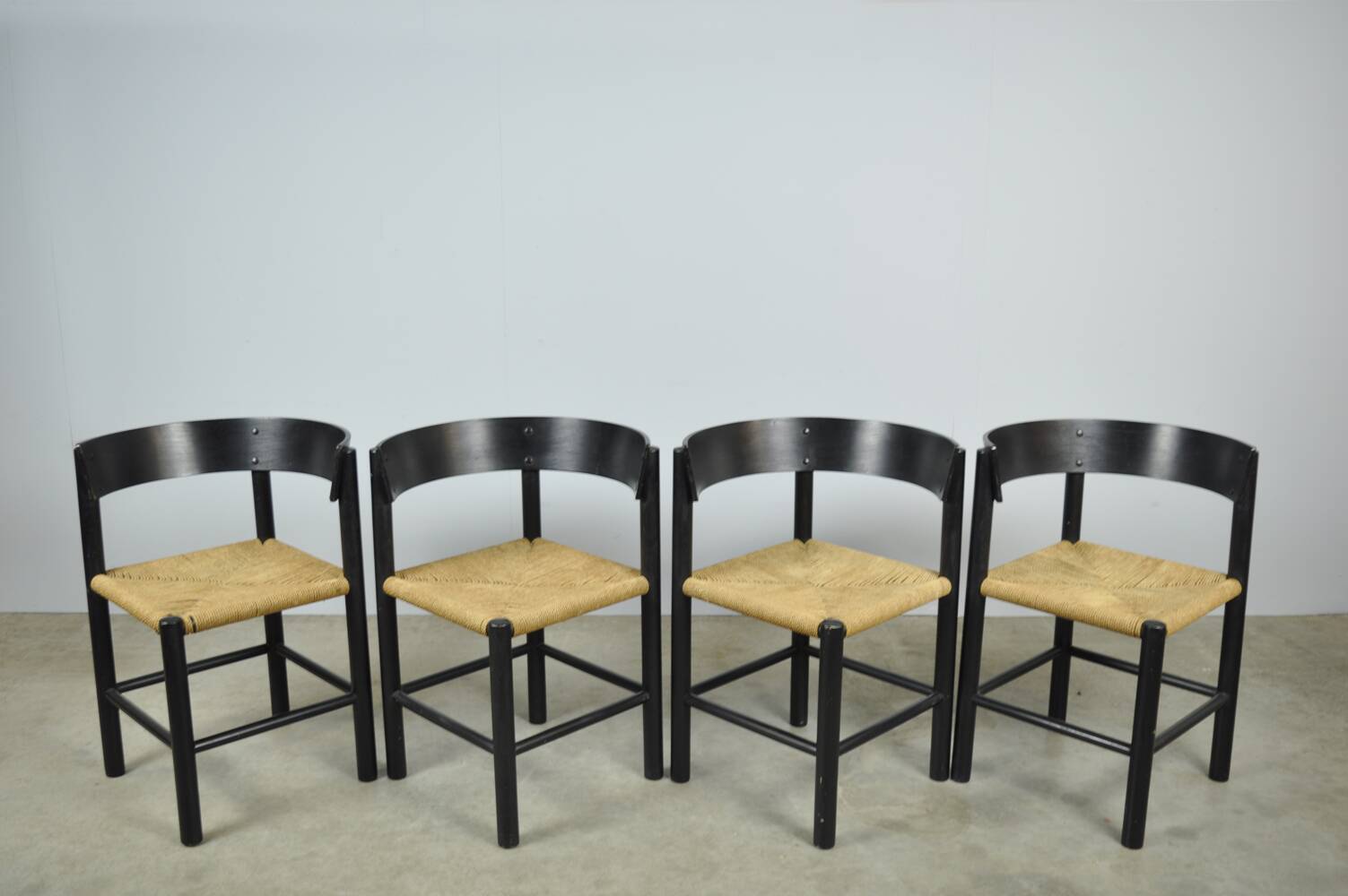 Fritz hansen / scandinavian papercord dining chairs (4) / mogens lassen / denmark 1960s