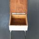 Tabouret coffre formica rouge