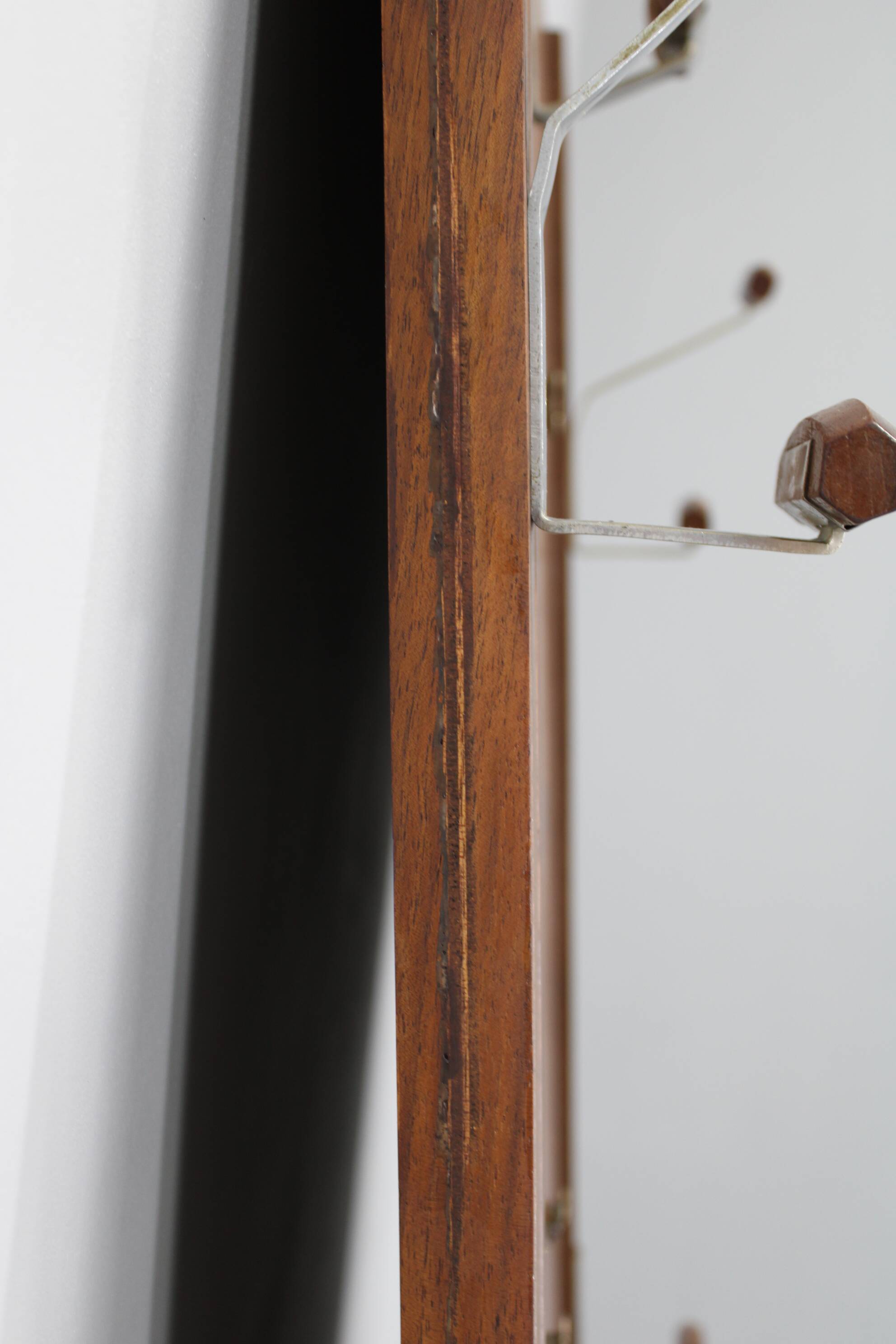 Portemanteau Art déco tchécoslovaque en noyer avec miroir, années 1930