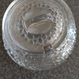 Pot à moutarde en verre moulé