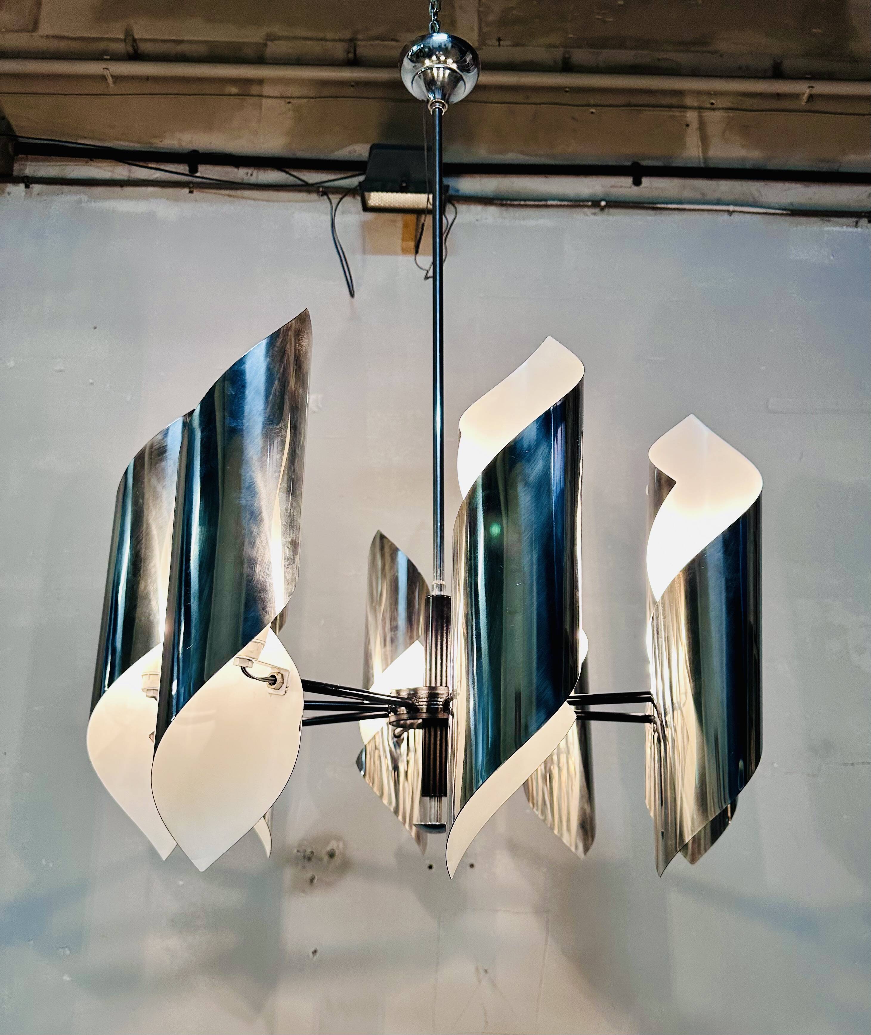 lampadario anni 70 italiano