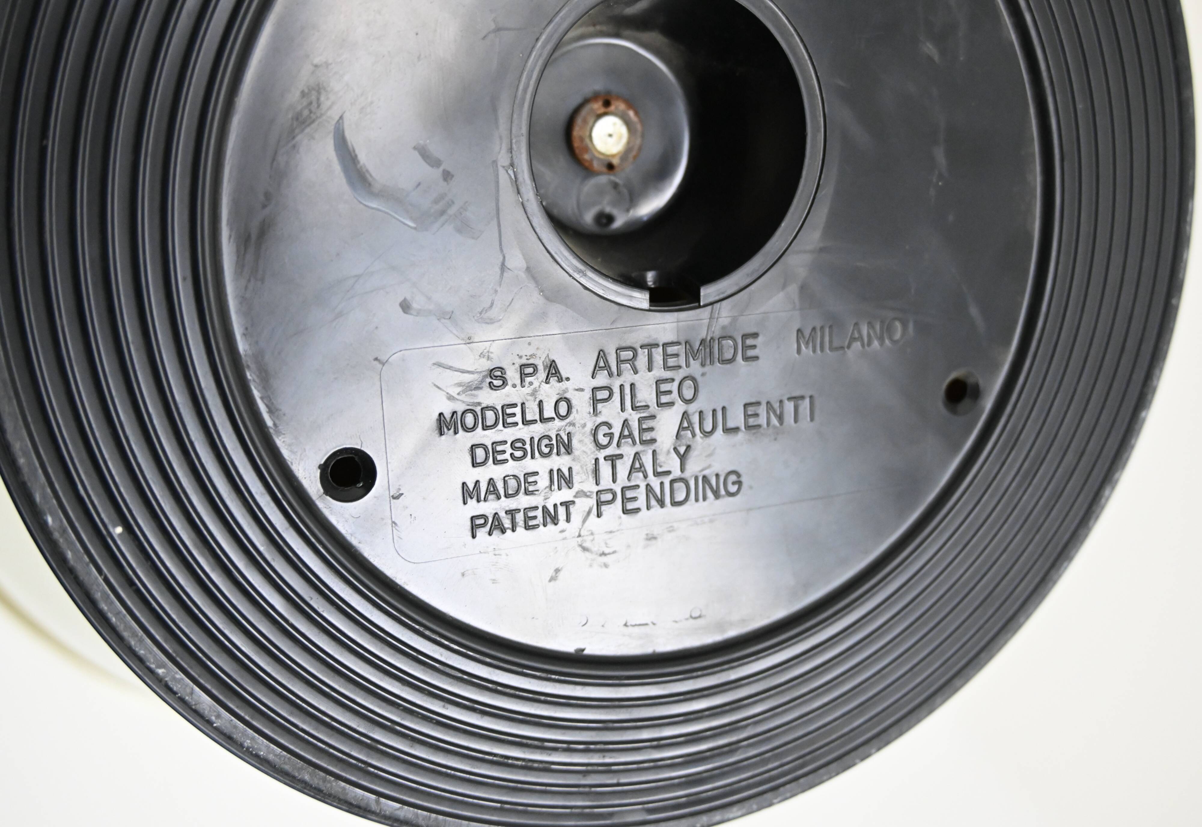 “Pileo Mezzo” table lamp by Gae Aulenti for Artemide, 1970s
