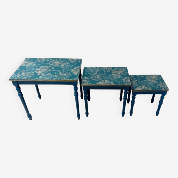 Nesting tables, coffee tables