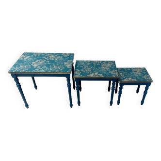 Nesting tables, coffee tables