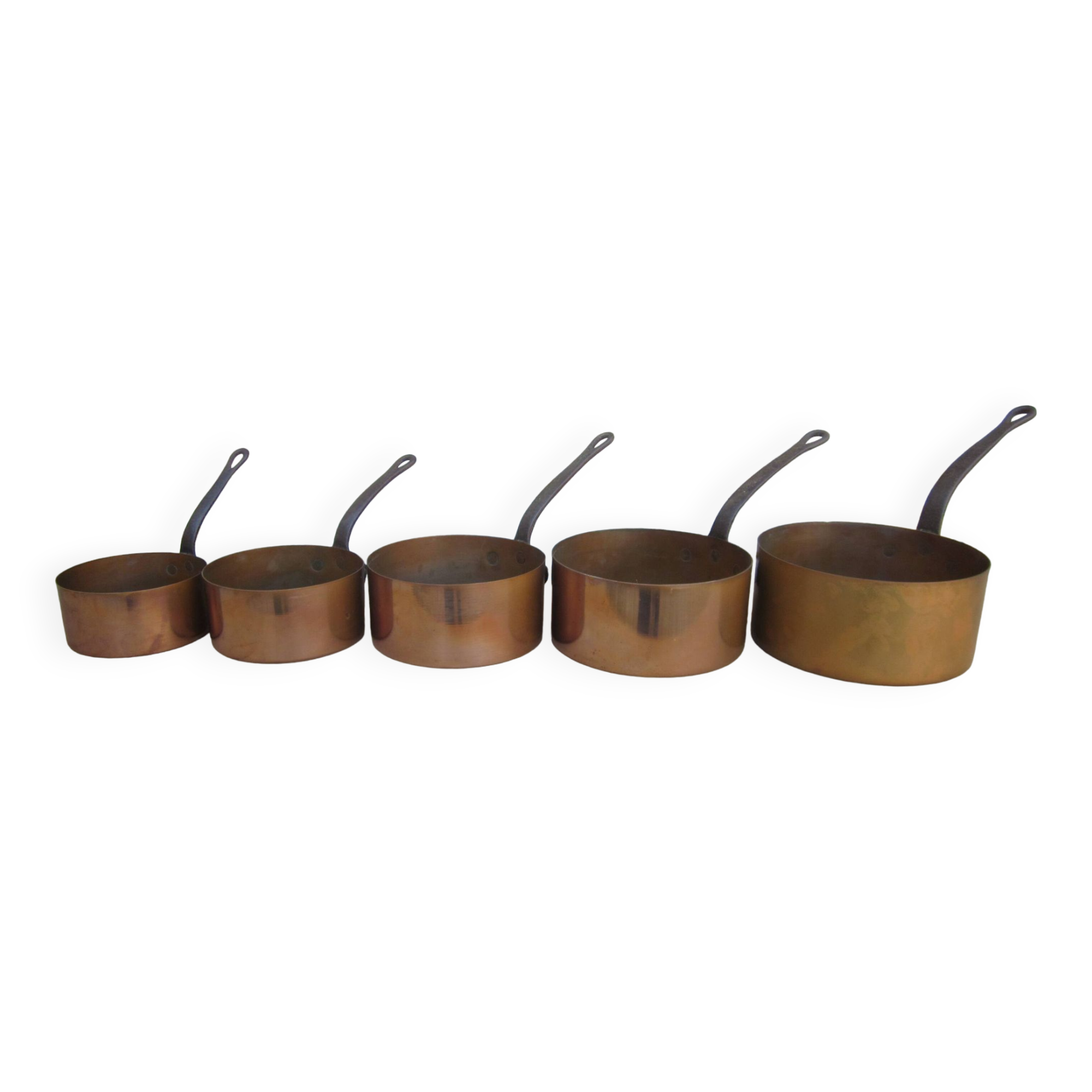 Set of 5 copper saucepans