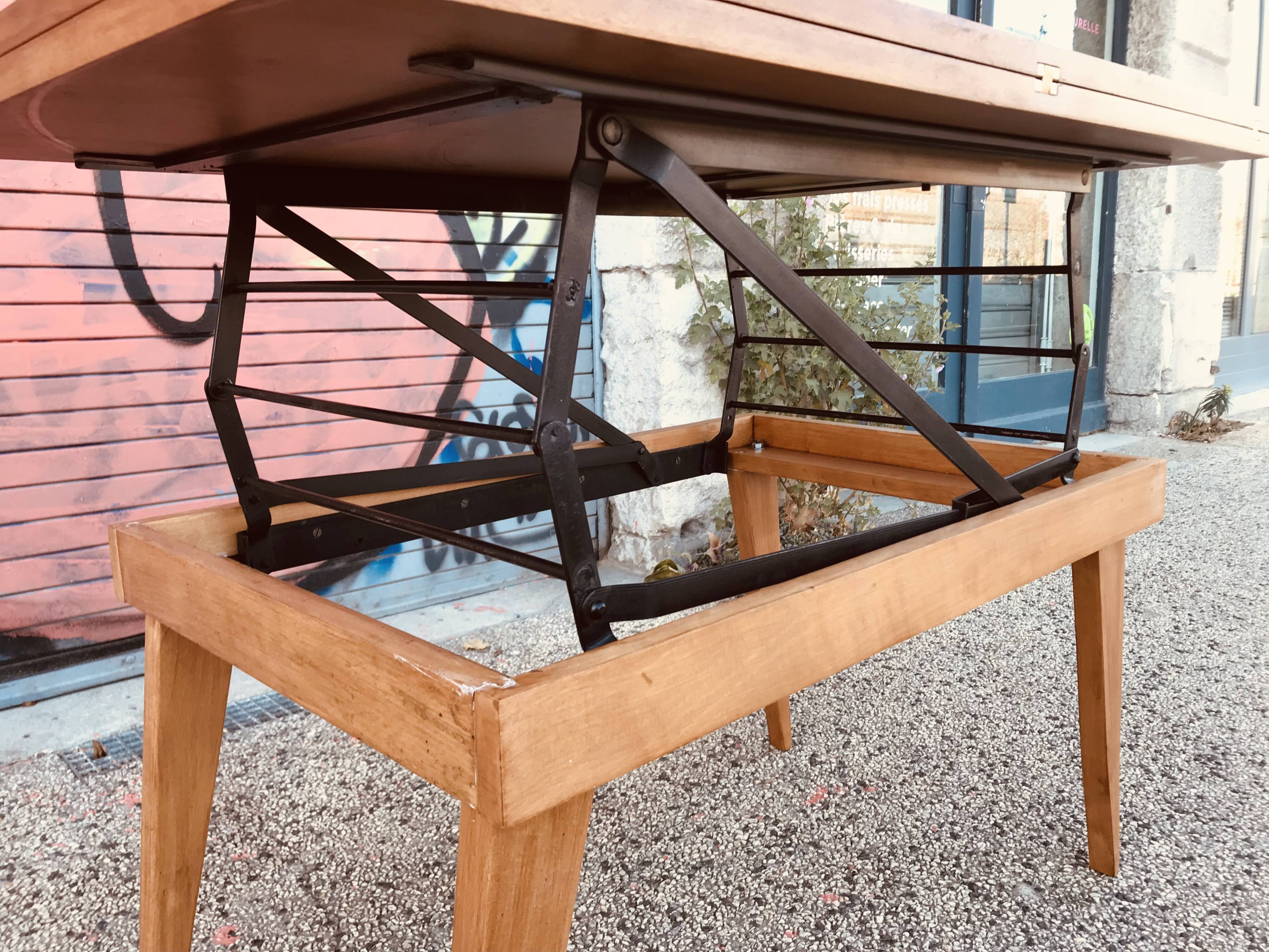 "Revelation" wallet table by Albert Ducrot